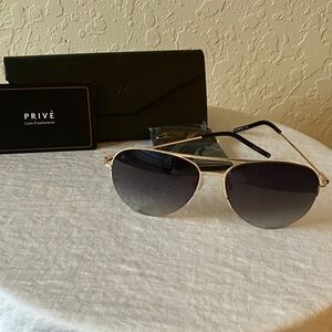 Privé: Gold Tone “The Ace” Aviator Sunglasses- Case & Cleaning Cloth